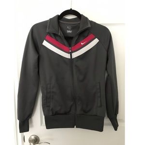 NIKE WOMENS ATHLETIC JACKET